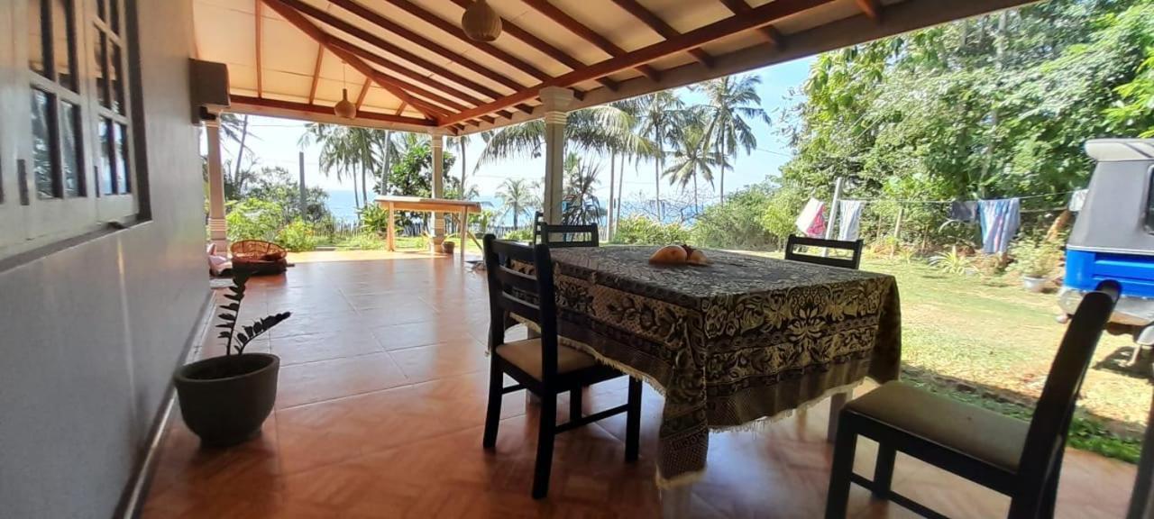 Tehan Homestay ディックウェラ 部屋 写真
