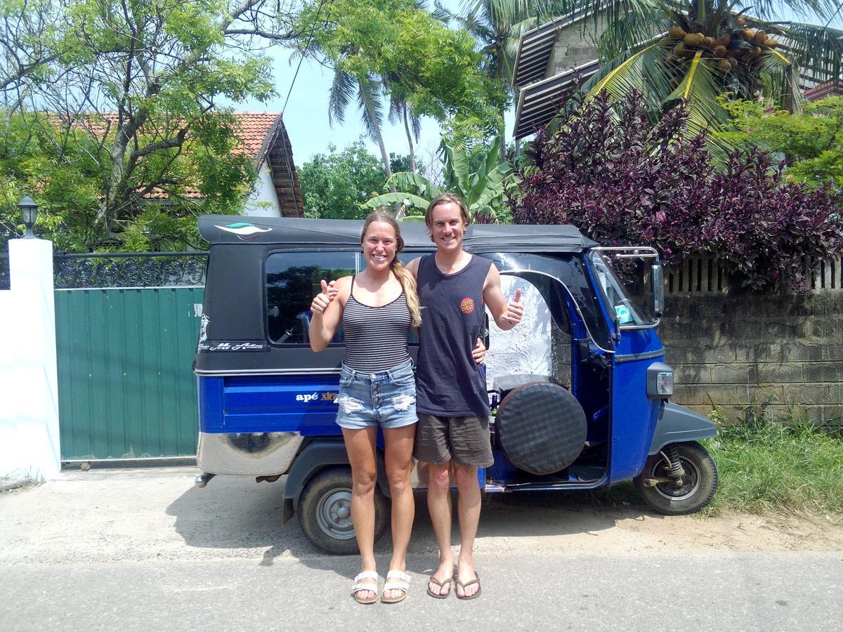 Tehan Homestay ディックウェラ エクステリア 写真